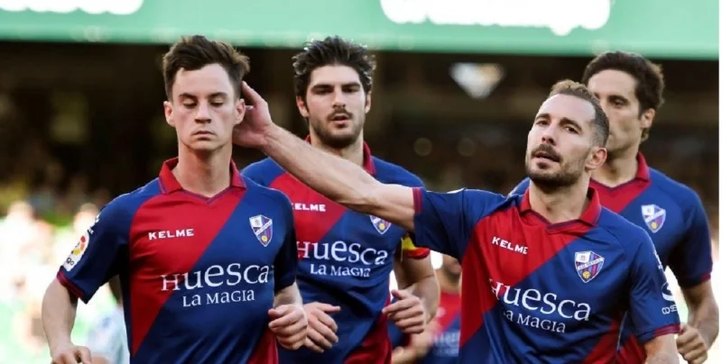 Уэска - Леонеса