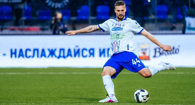 Нефтехимик - Факел