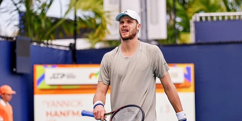 Карим Беннани - Янник Ханфманн