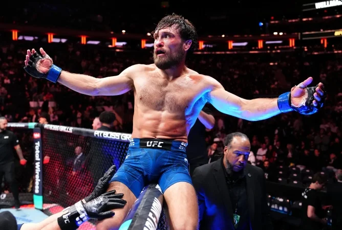 Этин Юинг - Рафаэль Эстевам