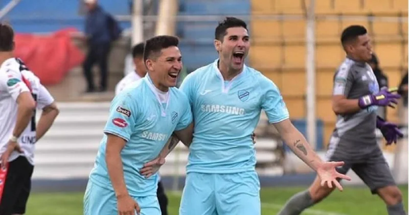 Индепендиенте Ривадавиа - Боливар