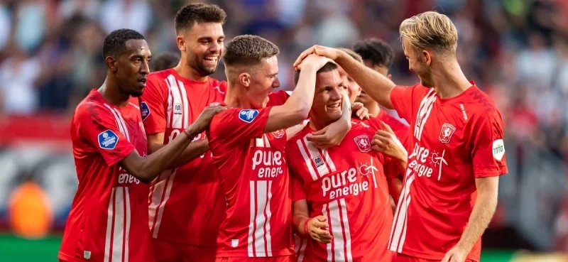 Твенте - Волендам