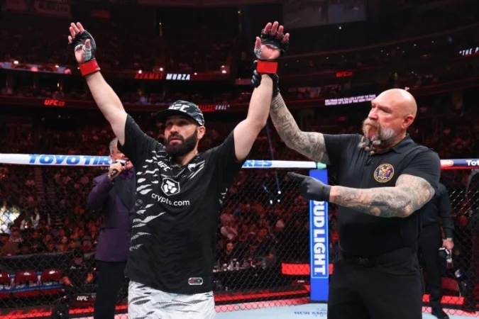 Азамат Мурзаканов - Пауло Энрике Коста Азамат Мурзаканов - Пауло Энрике Коста