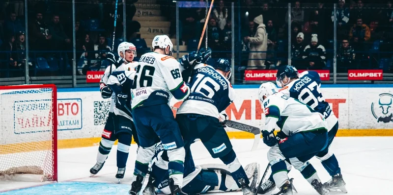 Югра - Омские Крылья