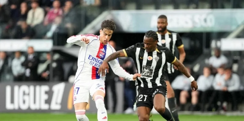 Лион - Лорьян