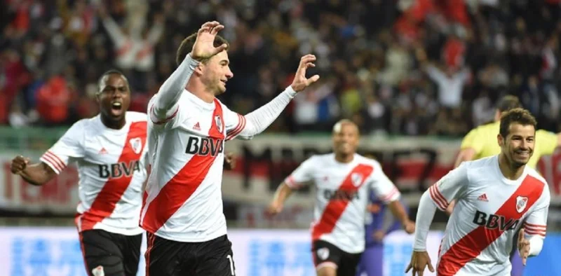 Расинг - Ривер Плейт