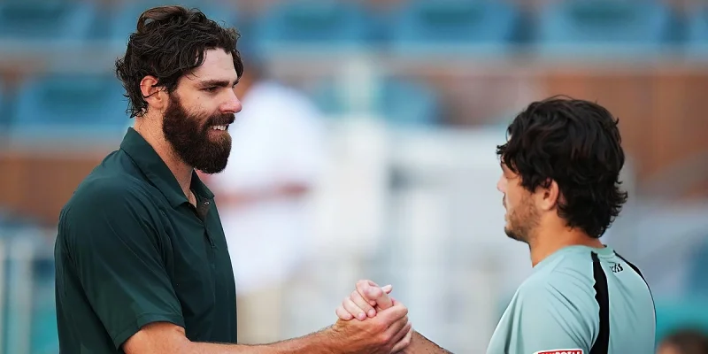 Рейли Опелка - Итан Куинн