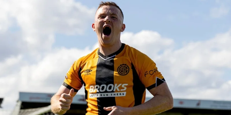 Бромли - Кембридж Юнайтед