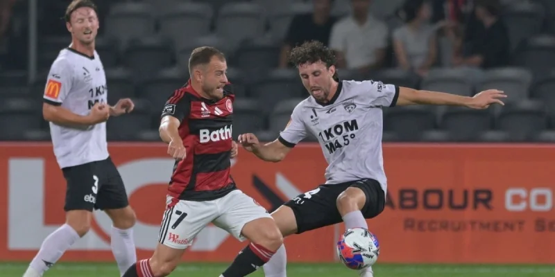 Аделаида Юнайтед - Макартур Аделаида Юнайтед - Макартур