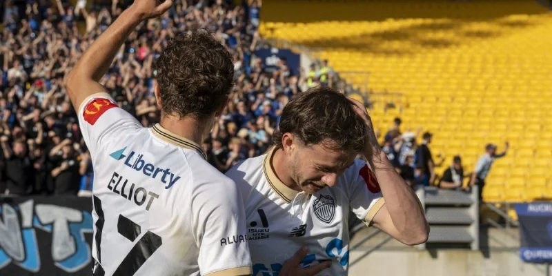 Auckland FC - Аделаида Юнайтед