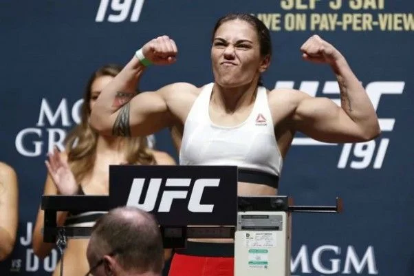 Джессика Андраде - Тиша Торрес