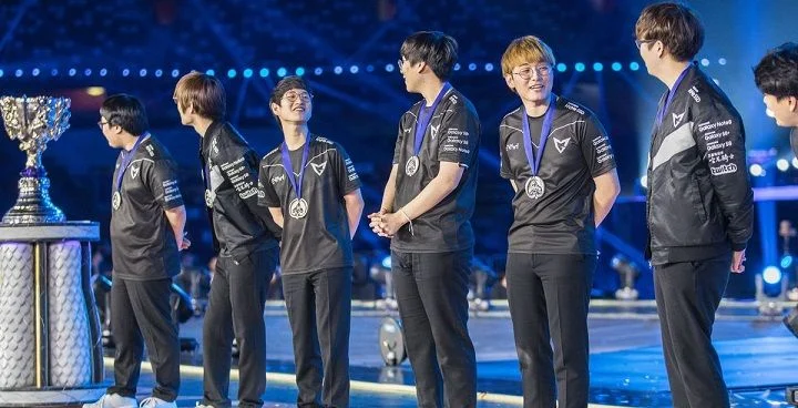 - SK Telecom T1 - SK Telecom T1