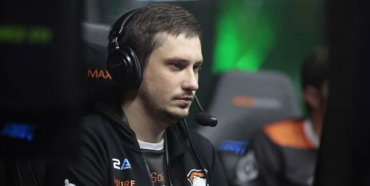 Virtus.pro - Team Secret Virtus.pro - Team Secret