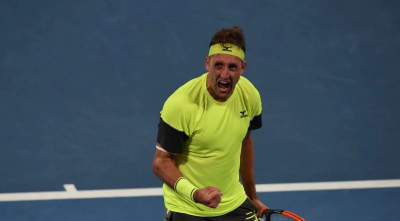 Теннис Сандгрен - Николас Кикер