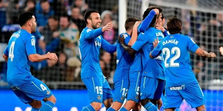 Прогнозы на футбол на 18.04.2018 | ВсеПроСпорт.ру