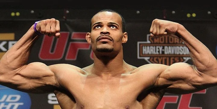 - Тьяго Сантос - Тьяго Сантос