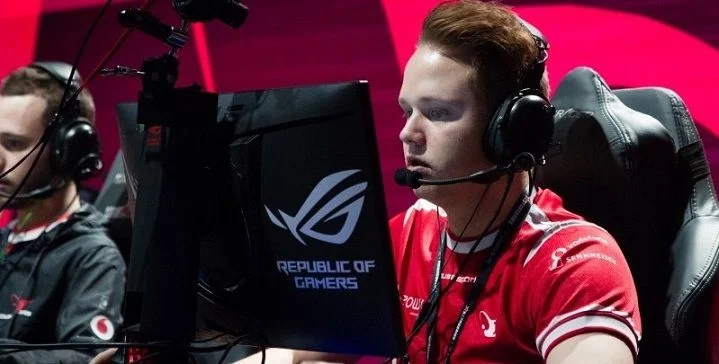 MOUZ - Spaces MOUZ - Spaces