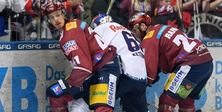 - Айсберен Берлин - Айсберен Берлин