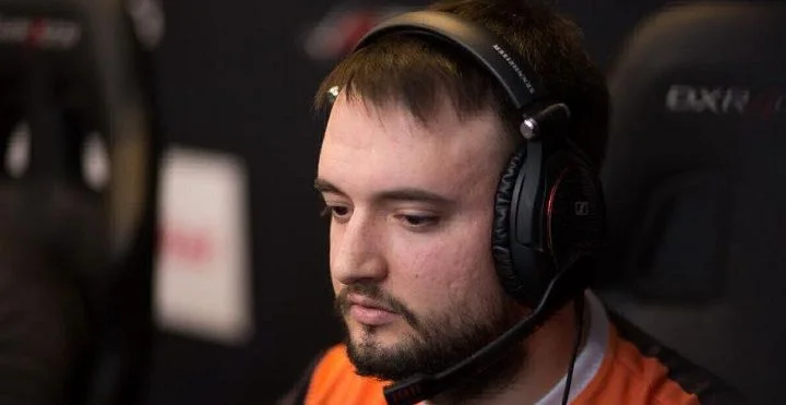 Virtus.pro - Team Secret Virtus.pro - Team Secret