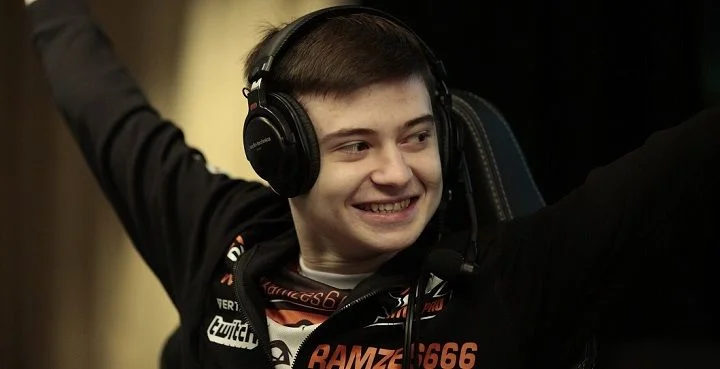 Virtus.Pro - OpTic Gaming Virtus.Pro - OpTic Gaming