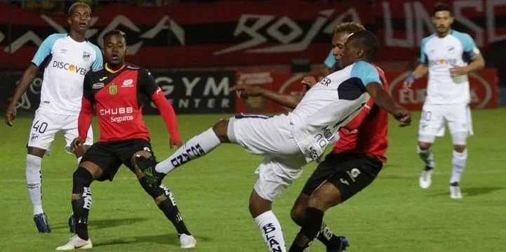 Универсидад Католика Кито - Барселона