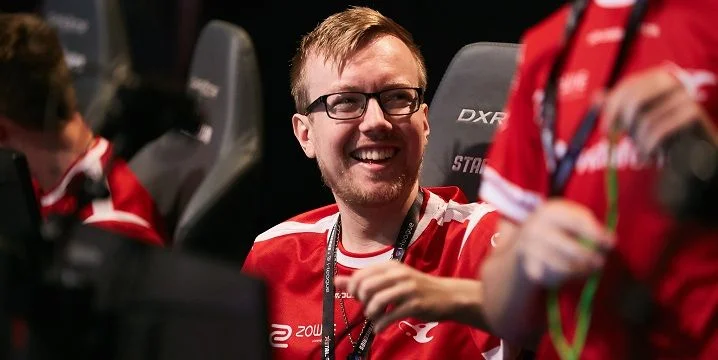 MOUZ - Fnatic MOUZ - Fnatic