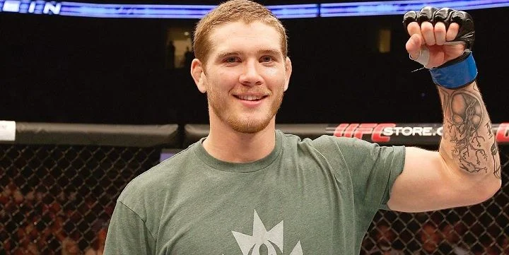  - Алекс Мороно