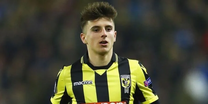 Фарул - Витесс Фарул - Витесс