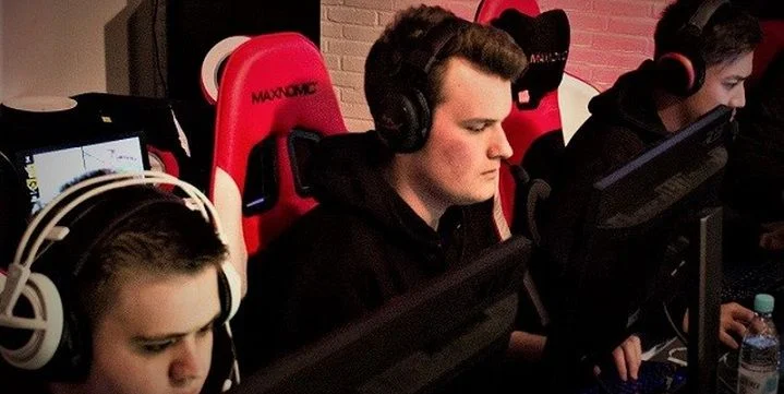 - Alternate aTTaX - Alternate aTTaX