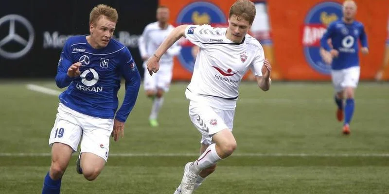 Валюр - Гриндавик Валюр - Гриндавик