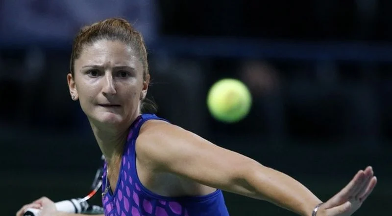  - Айла Томлянович