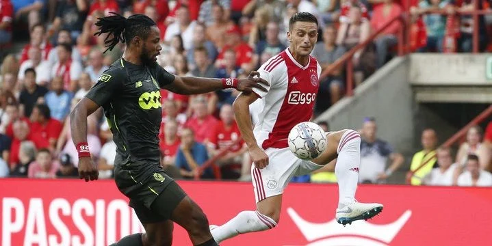 Аякс - Стандард