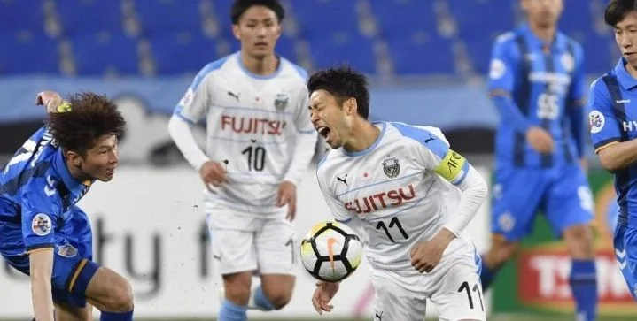 Кавасаки - Саган Тосу