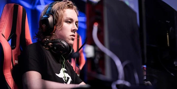 Team Secret - OpTic Gaming Team Secret - OpTic Gaming