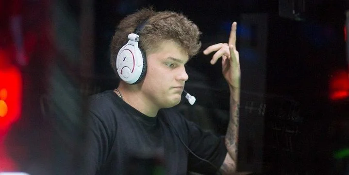 - Winstrike Team - Winstrike Team