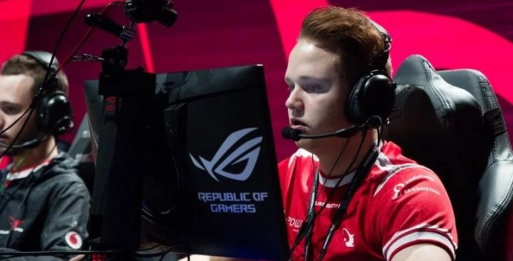 MOUZ - North