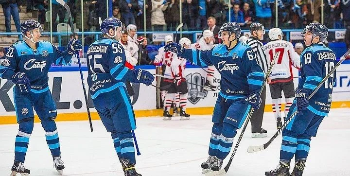 «Динамо» Рига - «Сибирь» «Динамо» Рига - «Сибирь»