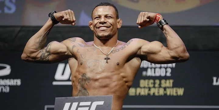 Алекс Оливейра - 