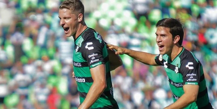 Леон - Монаркас Морелья Леон - Монаркас Морелья