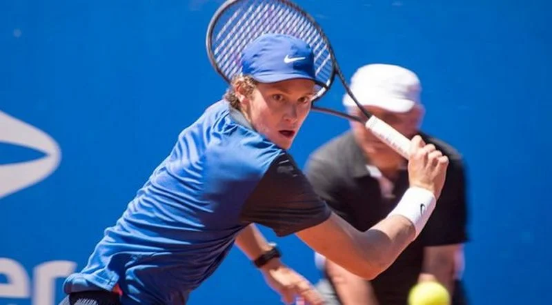 Маккензи Макдональд - Николас Харри