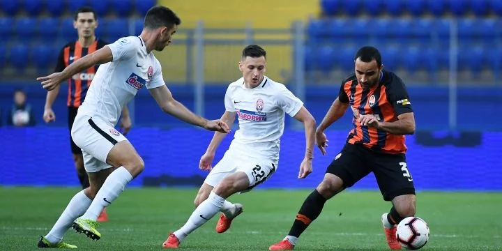 Шахтер Донецк - Десна