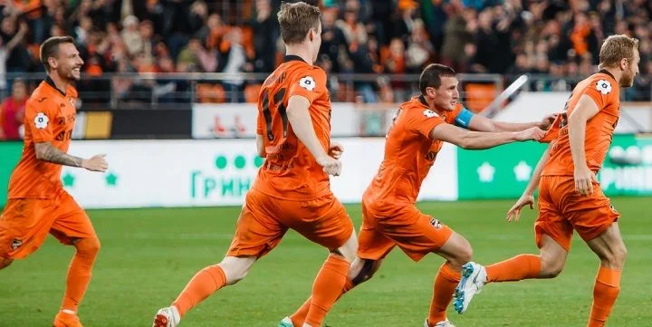 Урал - Крылья Советов