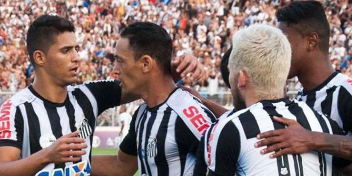 Сантос - Флуминенсе Сантос - Флуминенсе