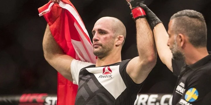 Волкан Оздемир - Энтони Смит