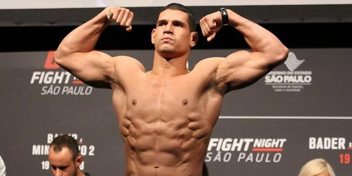 Йен Хейниш - 