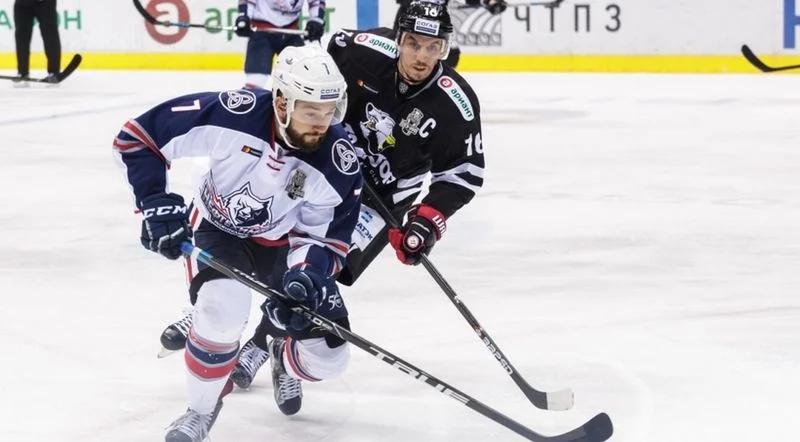 Трактор - Нефтехимик