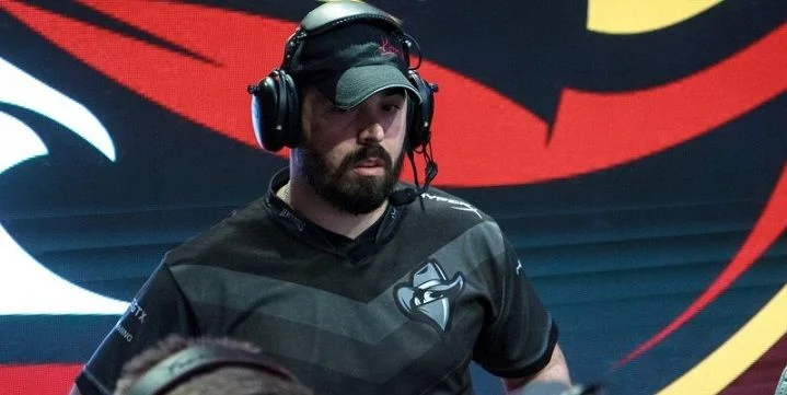 Renegades - HellRaisers Renegades - HellRaisers