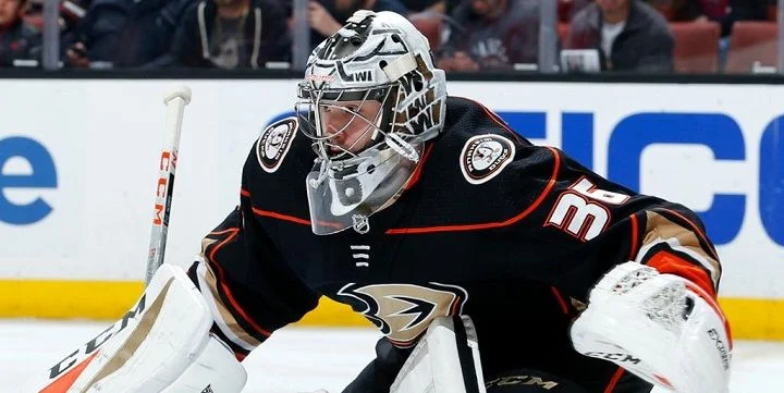 Анахайм - Каролина Анахайм - Каролина