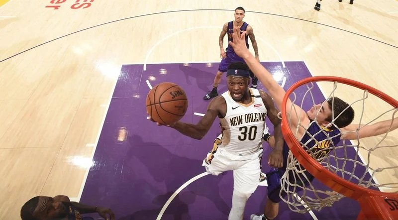 Сакраменто - Нью-Орлеан