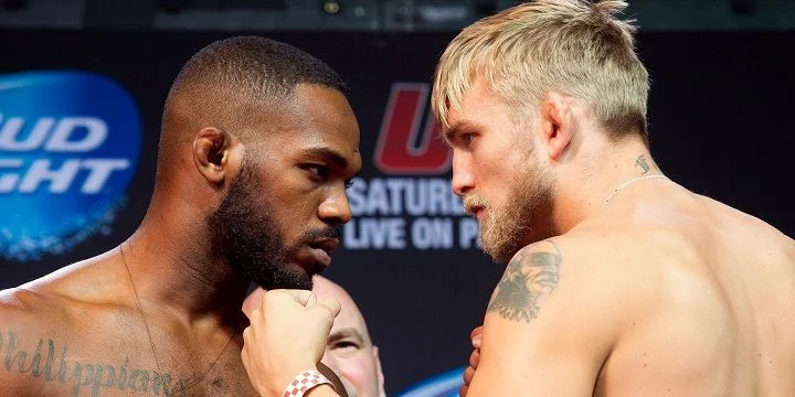 Джон Джонс - Александр Густафссон Джон Джонс - Александр Густафссон